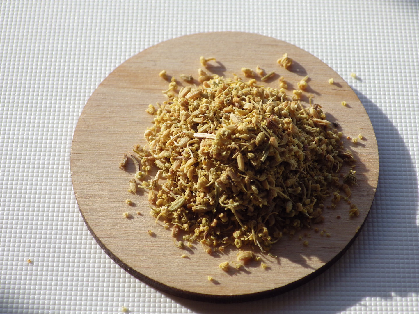 Organic fennel pollen