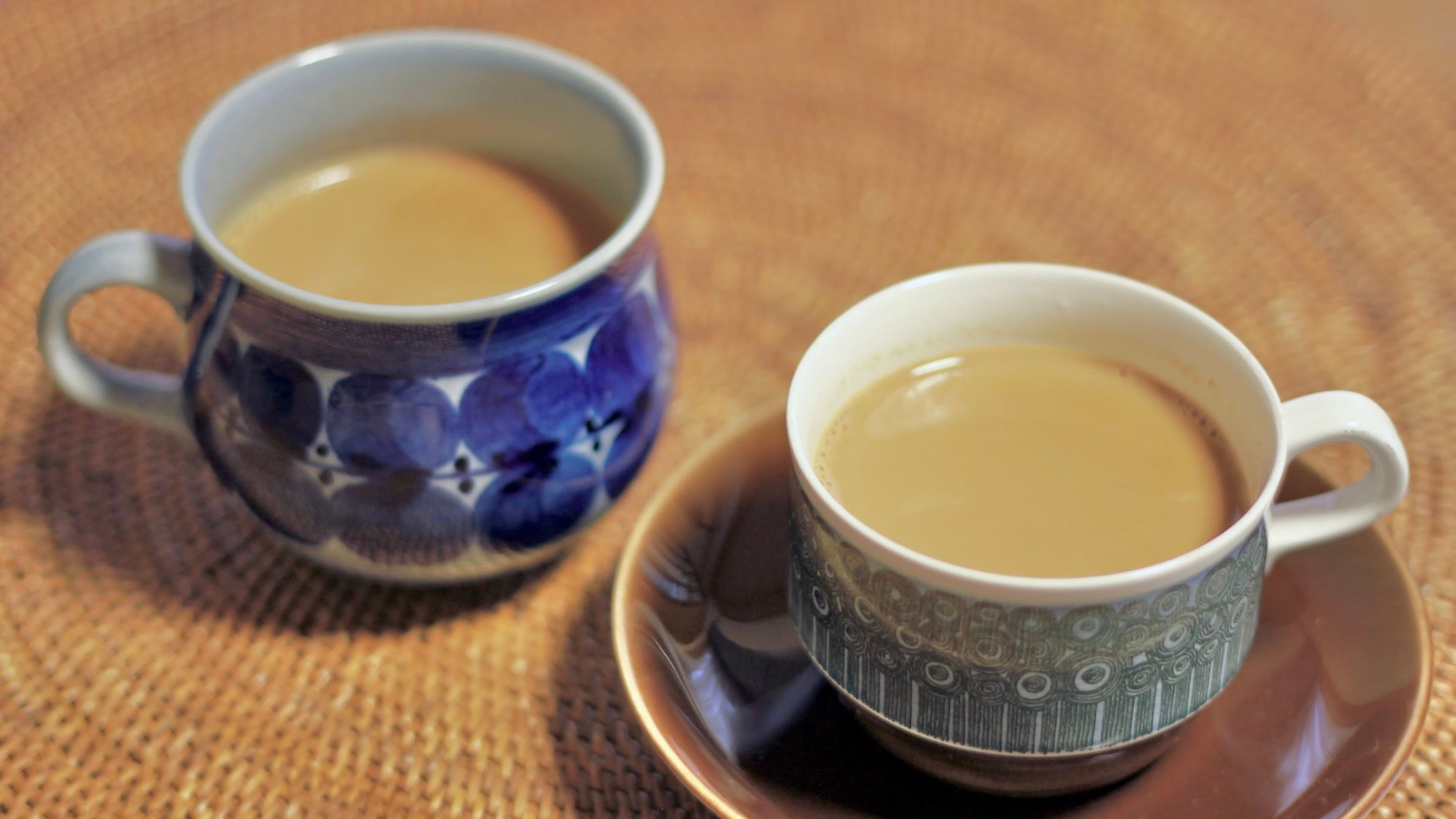 Cardamom in chai masala Cardamom in chai masala tea cups