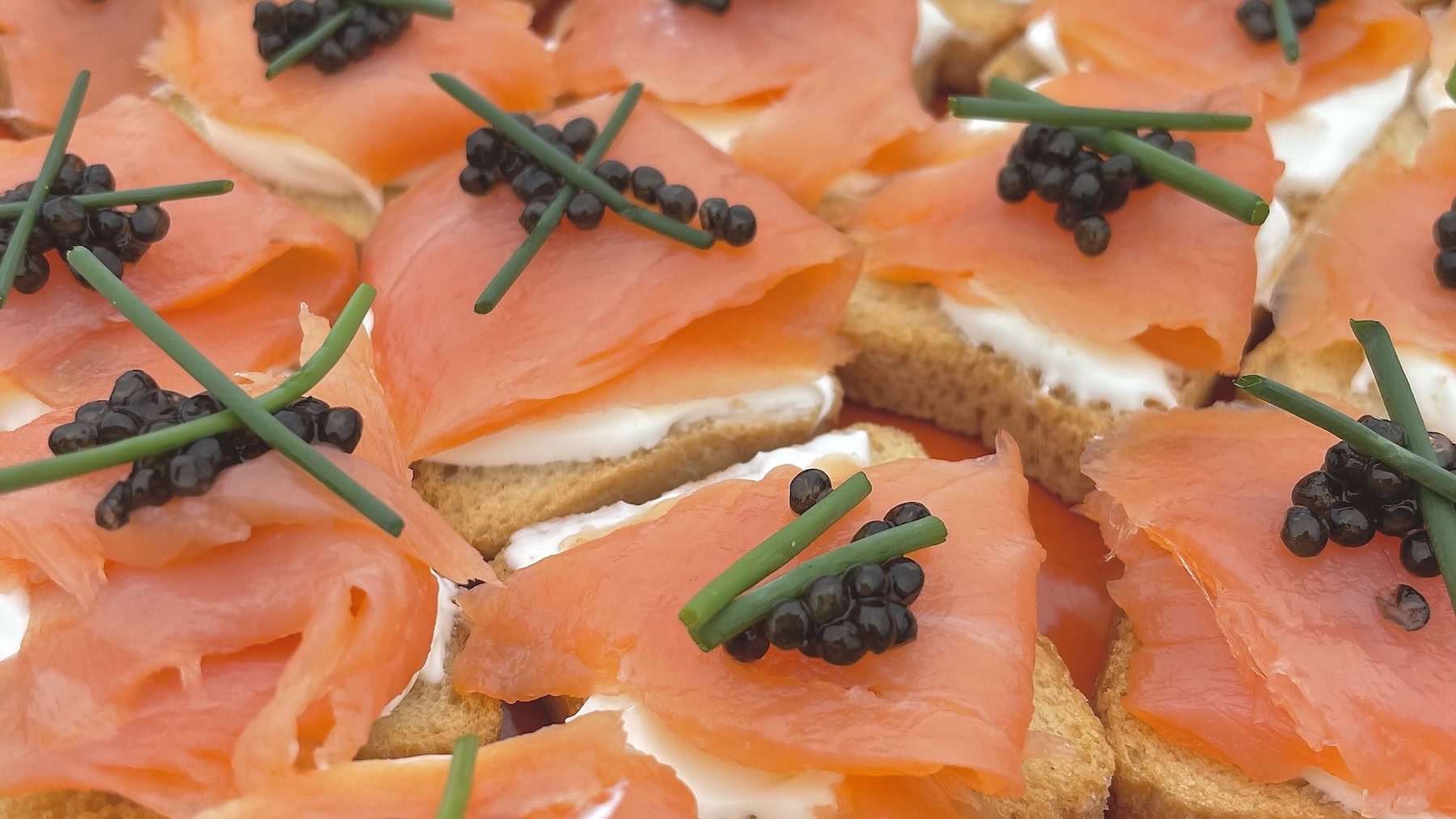 Chive topping Chives topping a smoked salmon hors d'oeuvres