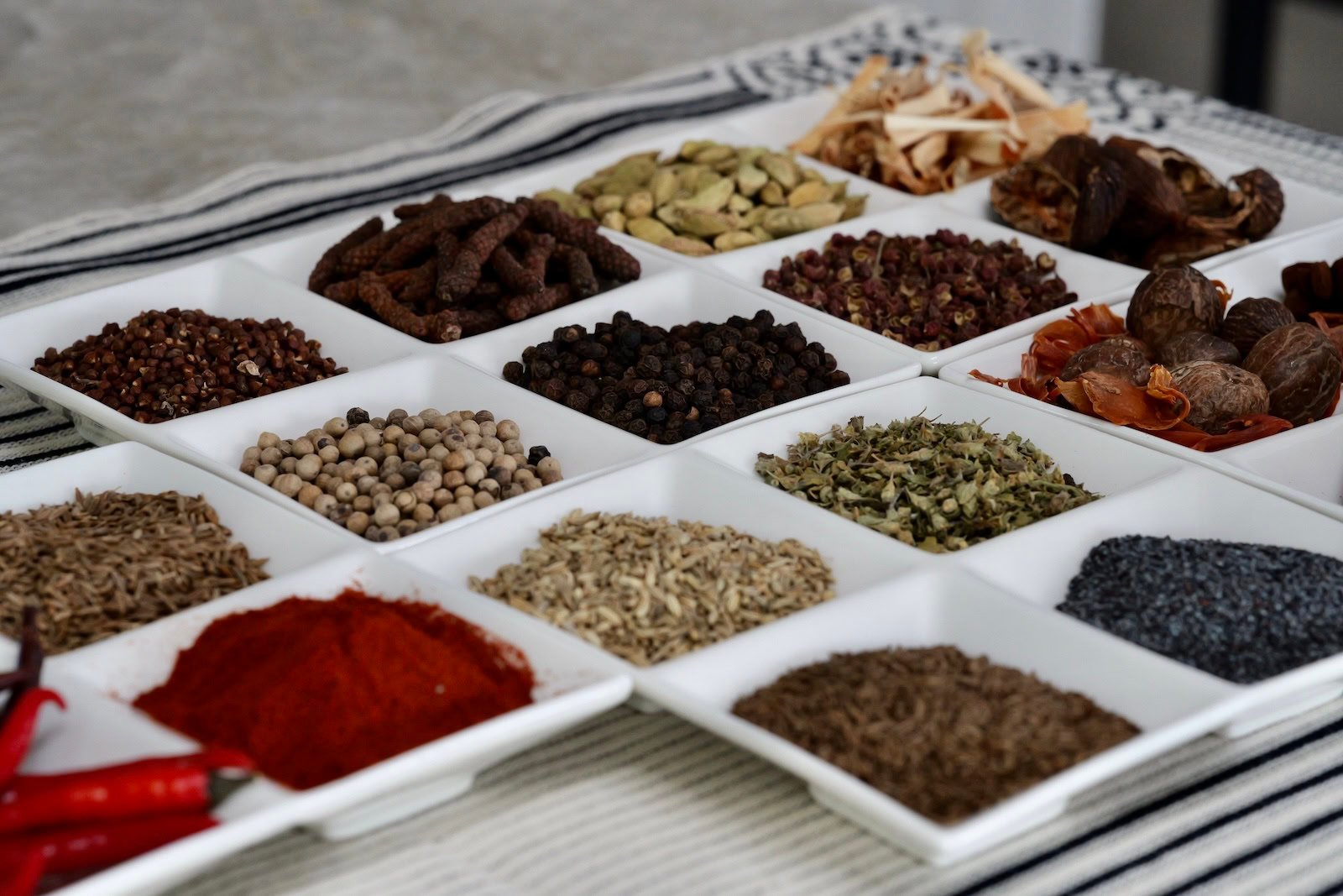 spice-assort-4-square-white-bowl