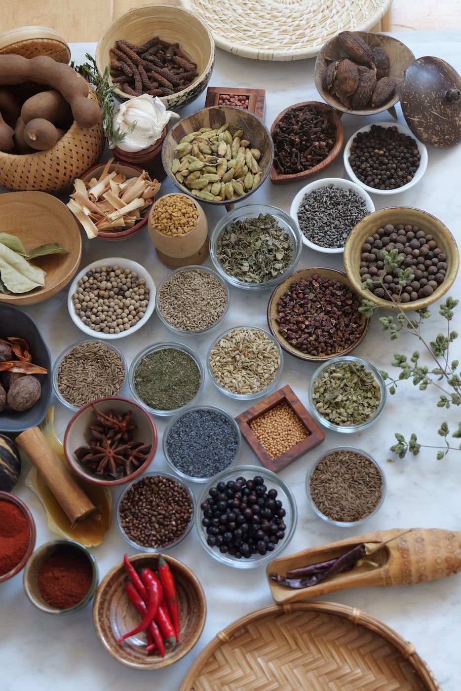 spice-herb-assort-vertical-many