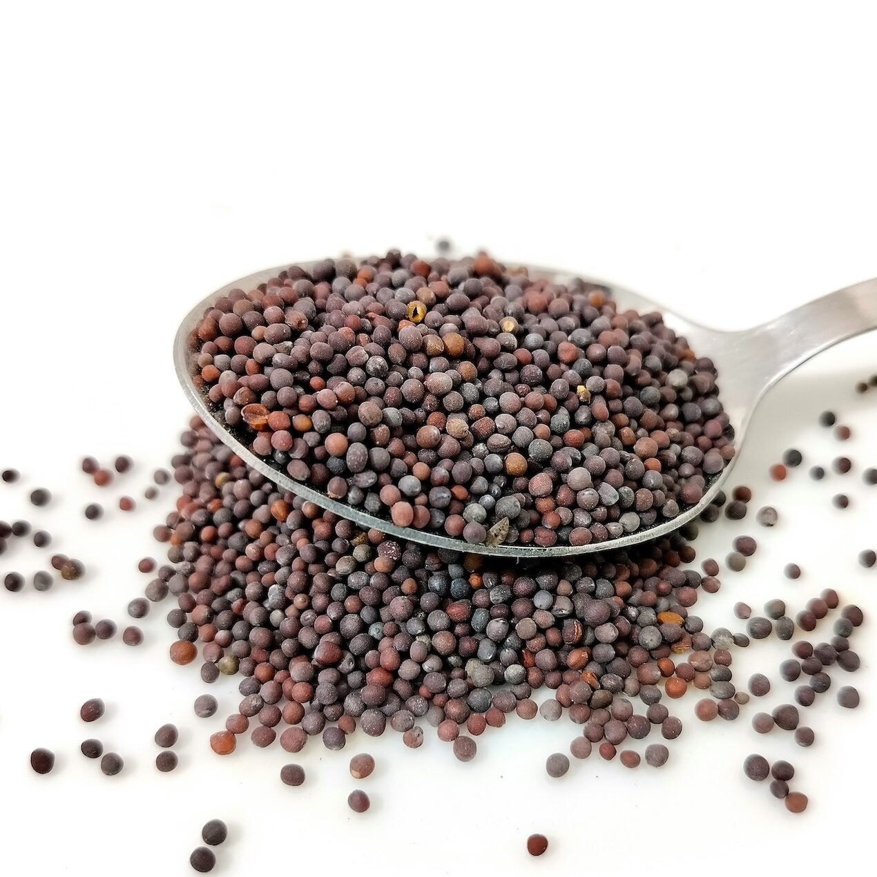 Brown mustard seeds