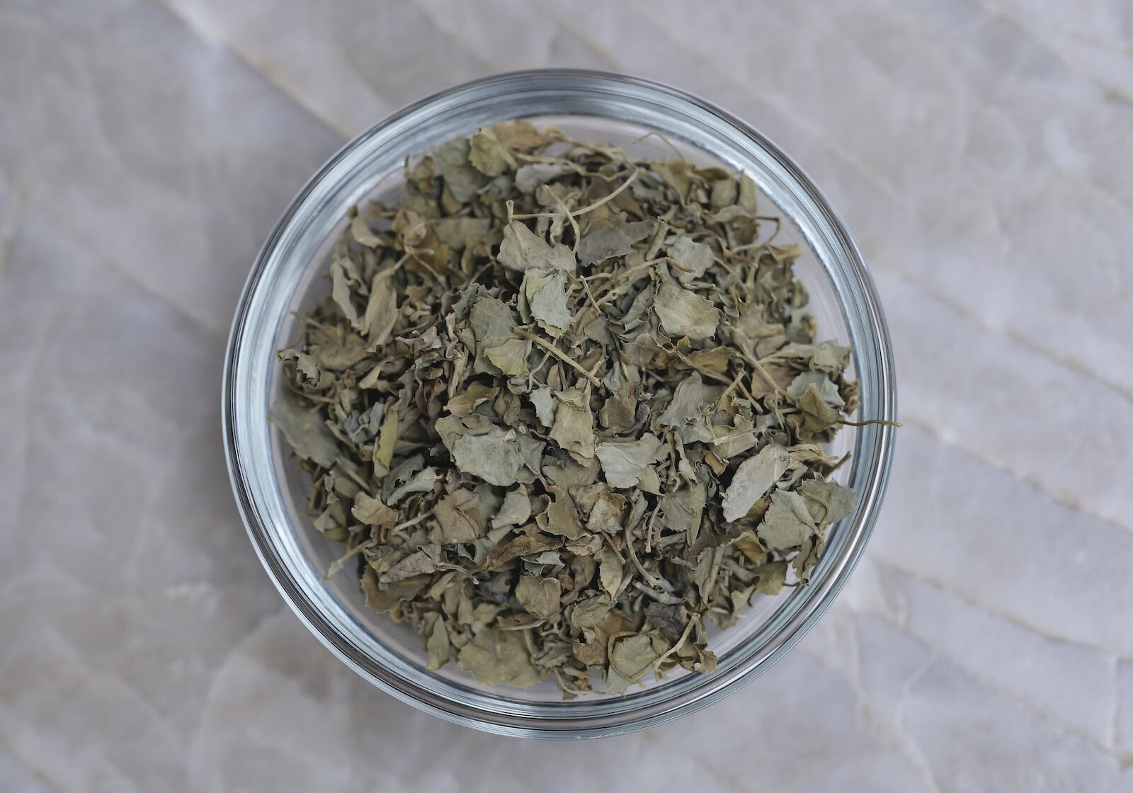 fenugreek-leaf-kasuri-methi-glass-bowl