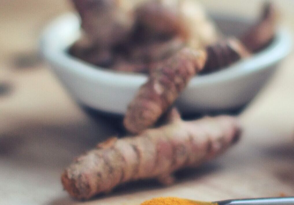 Turmeric rhizomes and powderc